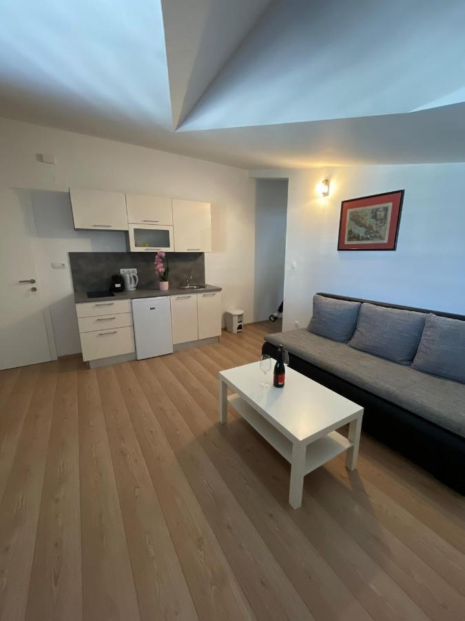 Apartments Holiday Gavric Trogir Room photo