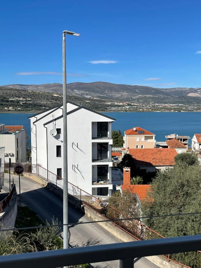 Apartments Holiday Gavric Trogir Exterior photo